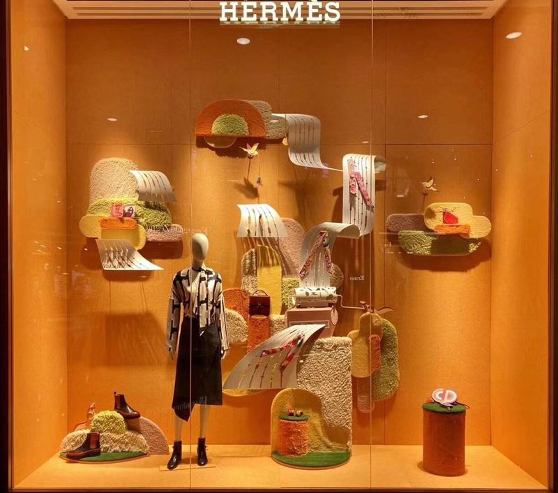 visual merchandising props